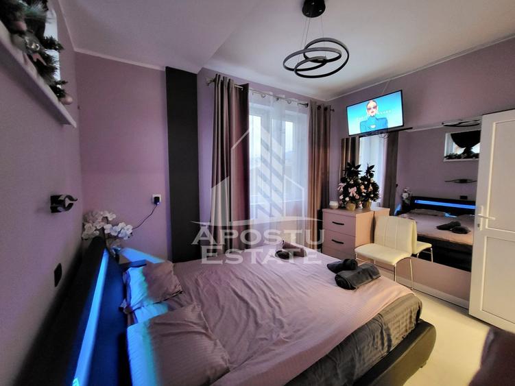 Casa cu 4 camere, la cheie, lux, 110mp, 2 parcari, an 2020, in Deva