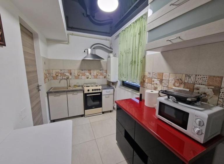 Institutul de Marina- Garsoniera, etaj 2,  mobilata-utilata, parcare -100.000e