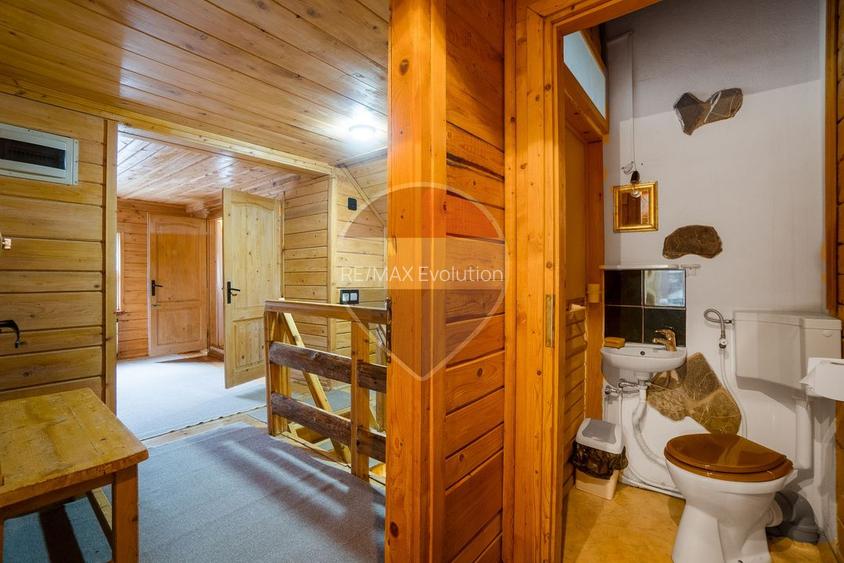 Casă de Vacanta/ Familie/ cu Poveste-Azuga/ Piscina interioara!