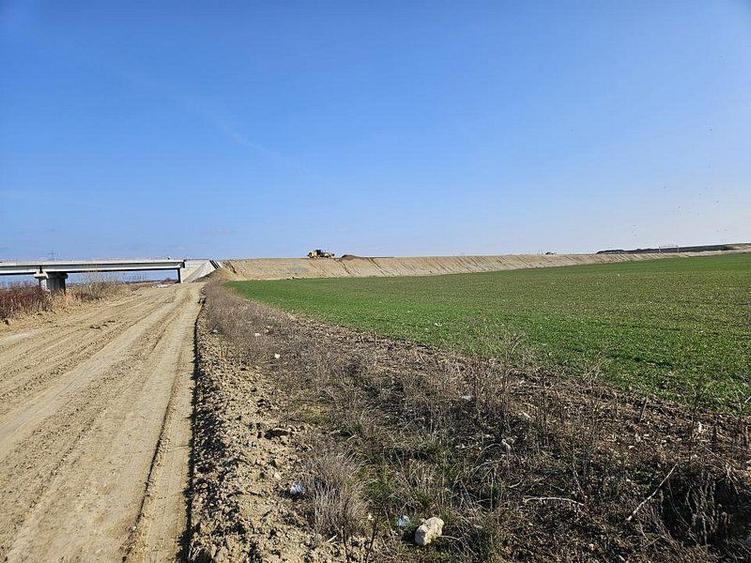 Teren intravilan 5000 mp de vânzare Cheiul Dâmboviței apropiere A2
