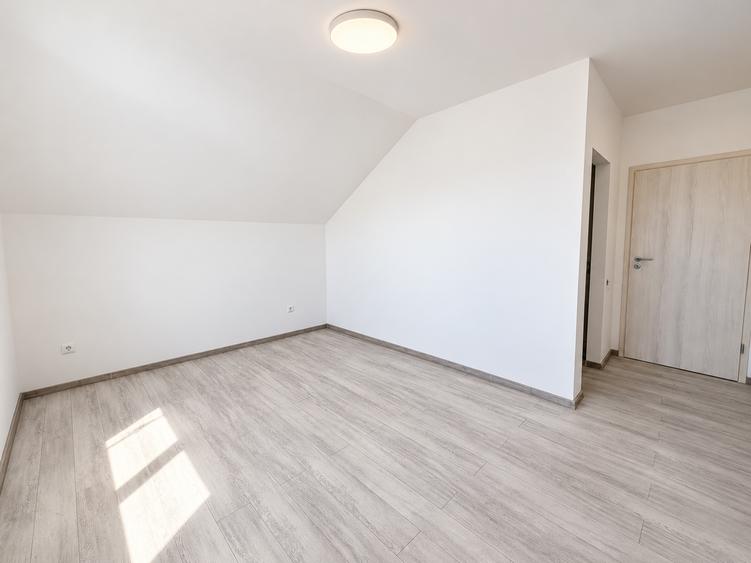 Casă individuală | 4 camere, de vânzare | 3 băi | 400 mp | Berceni | La cheie