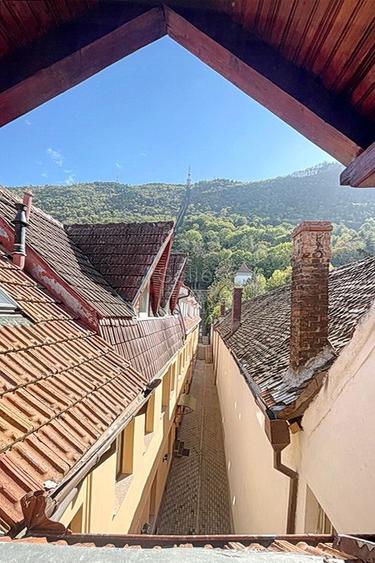 Pensiune de 15 camere in Centrul Istoric la 400m de Piata Sfatului