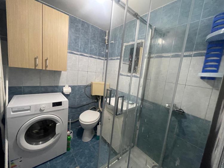 Apartament 2 camere, 31 mp, renovat, mobilat si utilat, langa Piata Valea Rosie