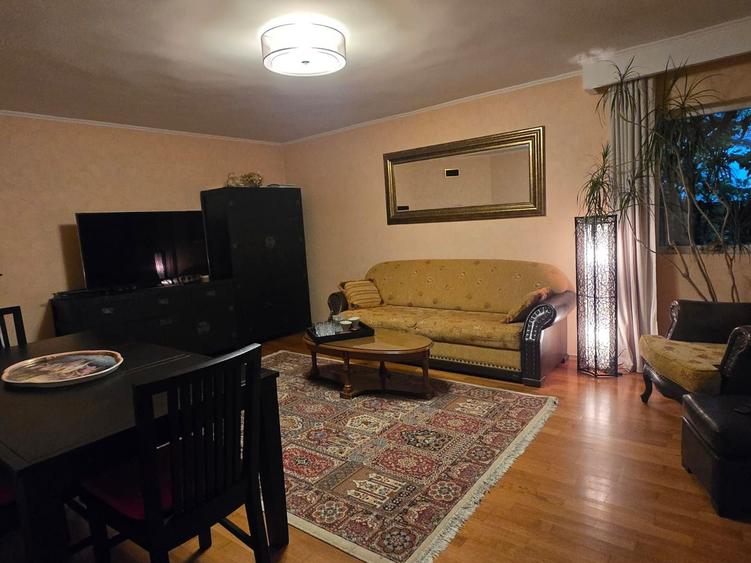 Casă Renovată cu Grădină | 227 mp | 3 Terase | 3 Dormitoare | Milcov