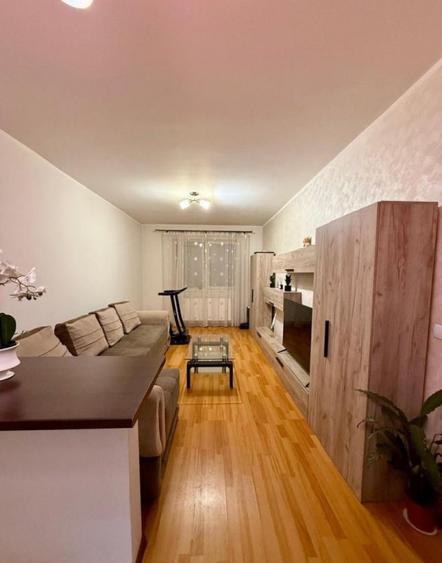 APARTAMENT 2 CAMERE I DE VANZARE I 56 MP I CU CURTE PROPRIE I BLOC NOU I CETATE