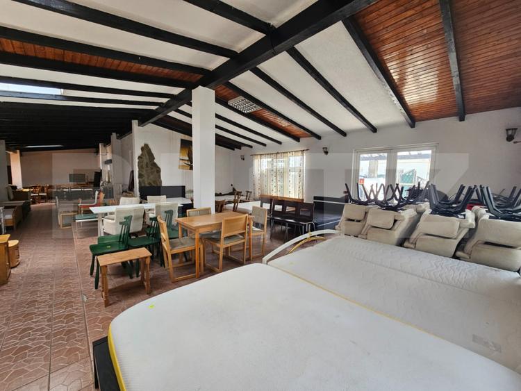 Spațiu comercial 620 mp, fost restaurant, 5 încăperi, 2 birouri, zona Sebeș
