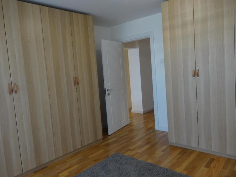 3 camere | Decebal | Muncii