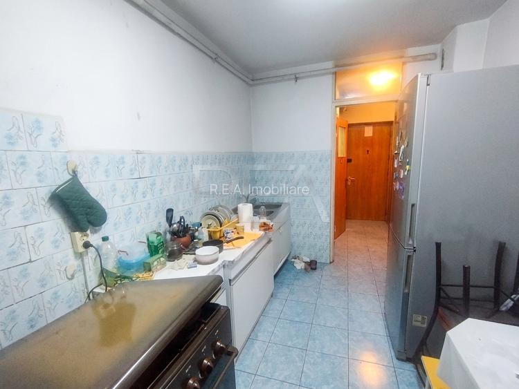 3 camere | Vitan | Etaj 1 | 1982 | Anvelopat recent - 15