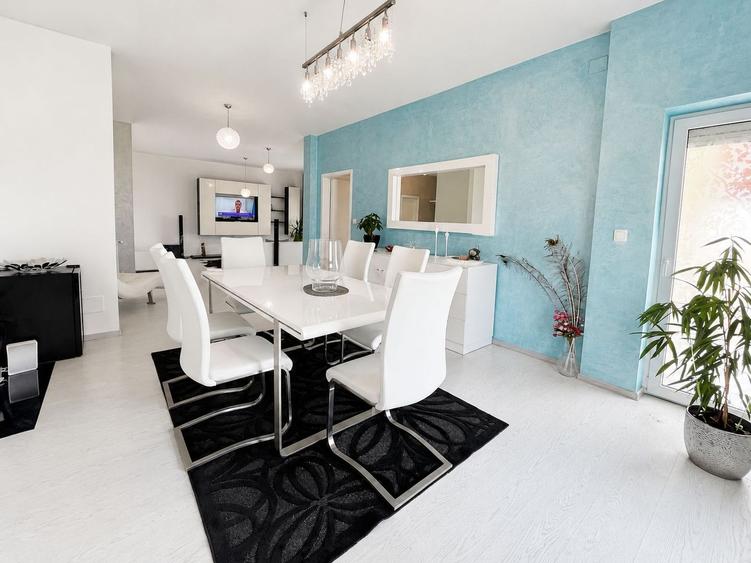 Penthouse Modern cu 3 camere cu loc de parcare - Calea Lipovei