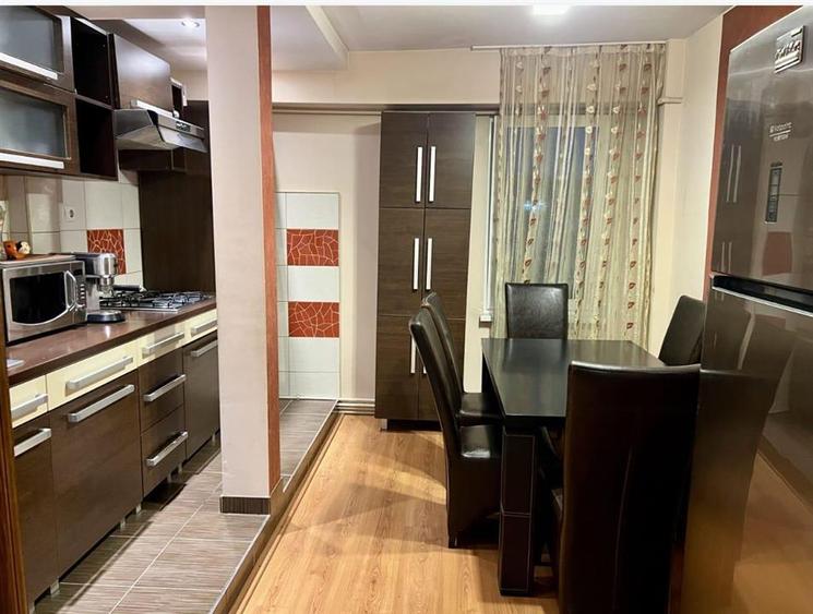 Apartament 3 Camere 67 Mp Etaj Intermediat Tudor zona Fortuna
