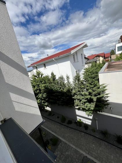 Vila noua finalizata, S+P+2, 6 camere,331mp, Pipera, parcare subterana 2 masini