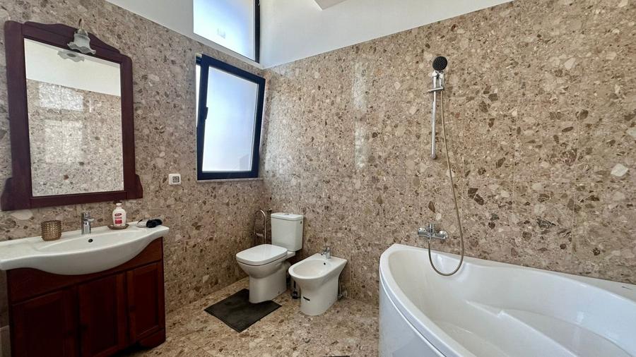 REA1020936 Penthouse tip duplex 7 camere I Bucurestii Noi