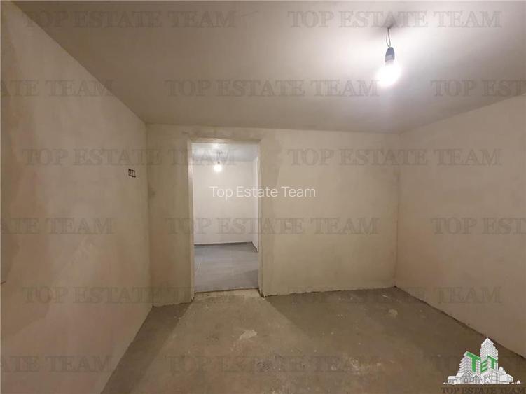 Colt de rai la tara doua case renovate cu baie, livada si vita de vie - 20