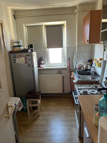 De vanzare apartament cu 4 camere, zona Favorit