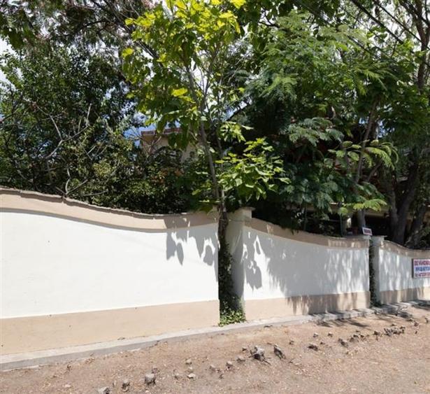Vanzare Vila Pensiune 9 camere zona Mamaia Nord langa plaja