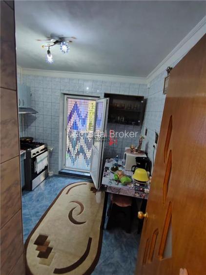 Apartament decomandat la etaj 2/4 Colentina Marior V.Bacila - 11