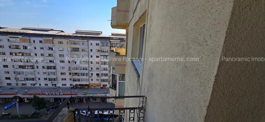 3 camere de vanzare, etajul 9, Focsani - 21