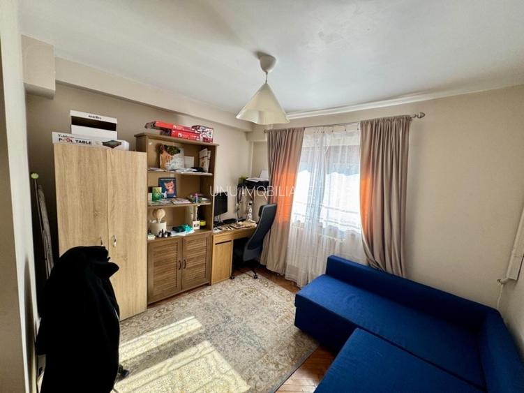 PALAS MALL - SF LAZAR - 2 CAMERE DECOMANDAT 54MP - ETAJ 1 - BLOC DIN 1982 - 3