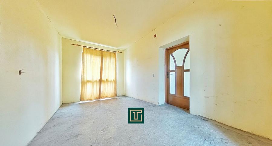 Casă de vânzare cu 4 camere în Zăbrani, teren 578 mp, front generos