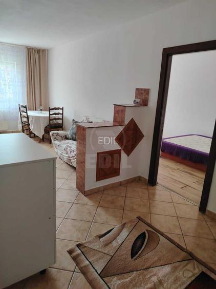 Inchiriere Apartament 1 camera decomandat, 40 mp, Florilor - 5