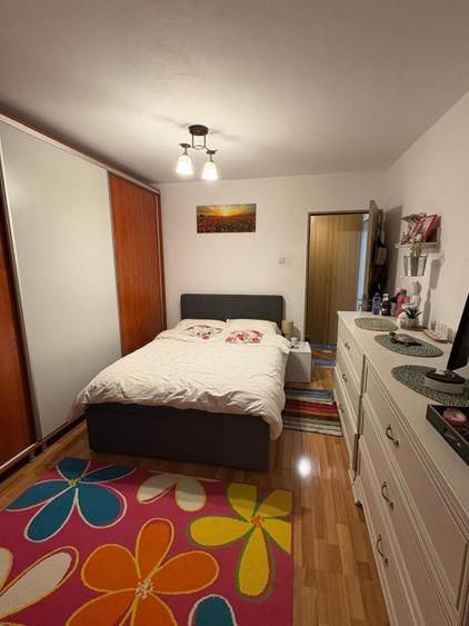 Apartament 3 camere, 67 mp, zona Hotvon