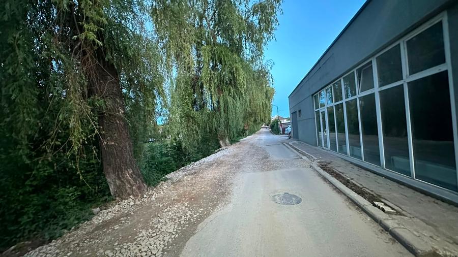 Oportunitate de Investiție în Reșița: Spațiu Comercial+Teren/Vizibilitate maxima