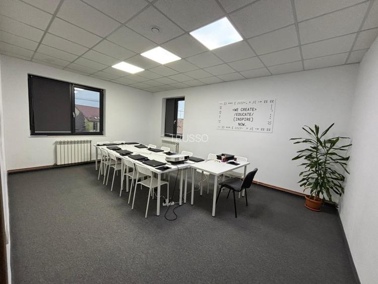 Spațiu de birouri central – 3 încăperi (open space 60 mp) + parcare - 5