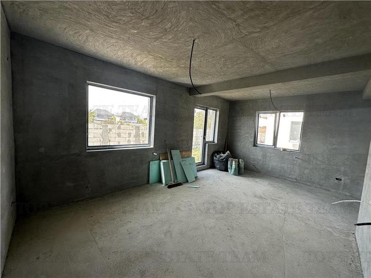 Vila individuala 5 camere, cu garaj, toate utilitatile, 153 mpu, zona Bragadiru