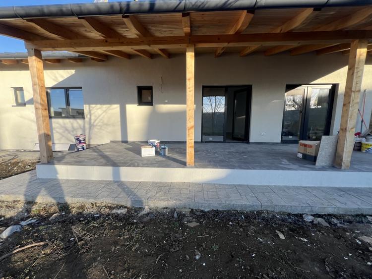 Sag - Casa individuala cu 3 dormitoare in zona Manastirii