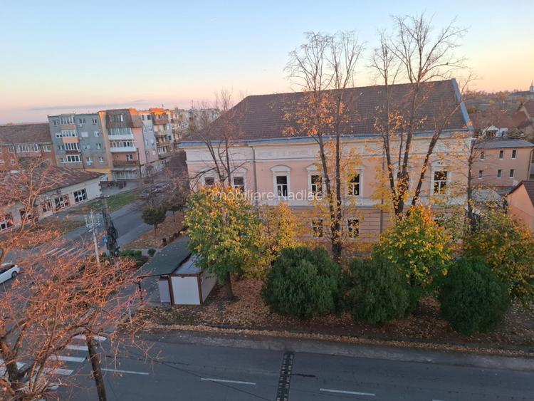 Apartament 3 camere etaj 4 cu garaj in Nadlac - 15