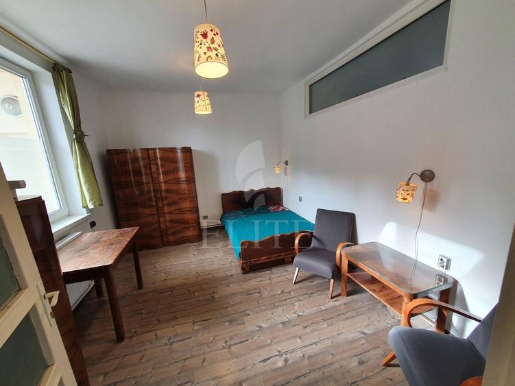 Apartament 3 camere în zona SEMICENTRALA CASA DE CULTURA A STUDENTILOR