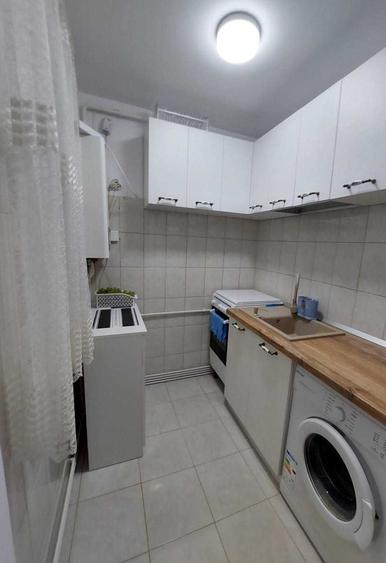 Apartament cu 2 camere, etajul 3/4, zona Tatarasi