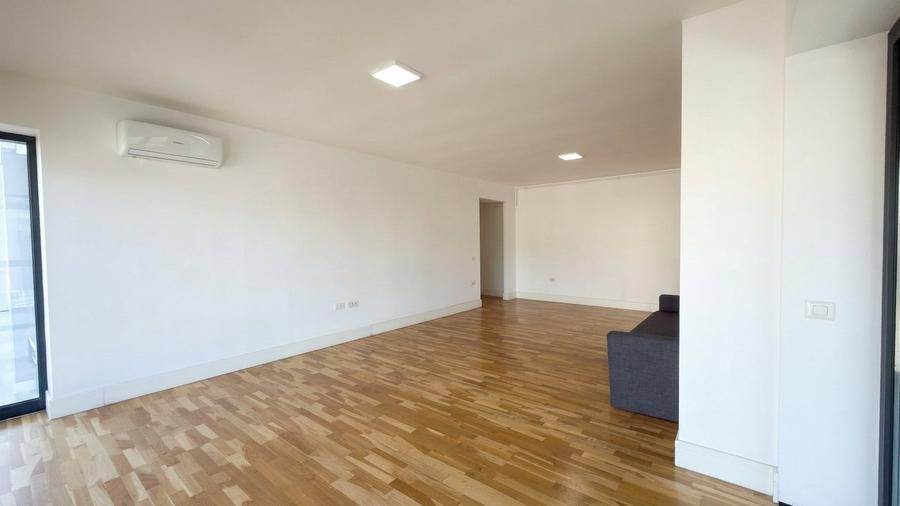 Spatiu birouri 3 camere, 2 bai, 100mp, 8 locuri parcare, centrala proprie, imobi