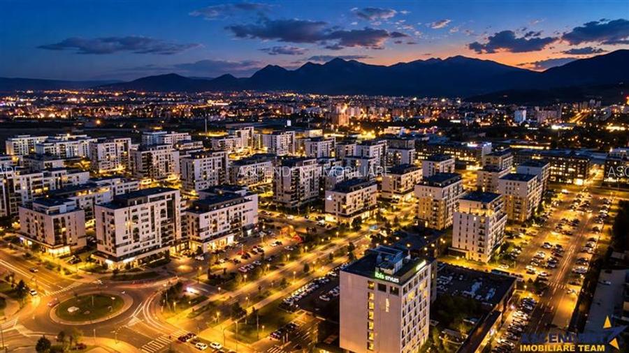 Vedere la pietonala si Tampa, parcare, boxa, Kasper, Coresi, Tractorul, Brasov - 5