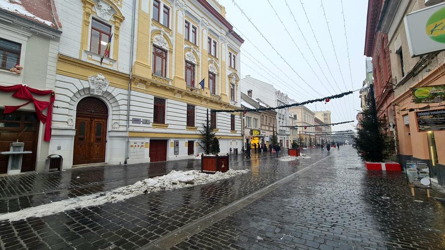 Apartament 2 camere in centrul istoric, renovat cu stil, pe strada Republicii