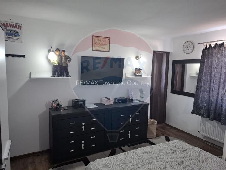 Casă / Vilă cu 4 camere de vânzare - 30