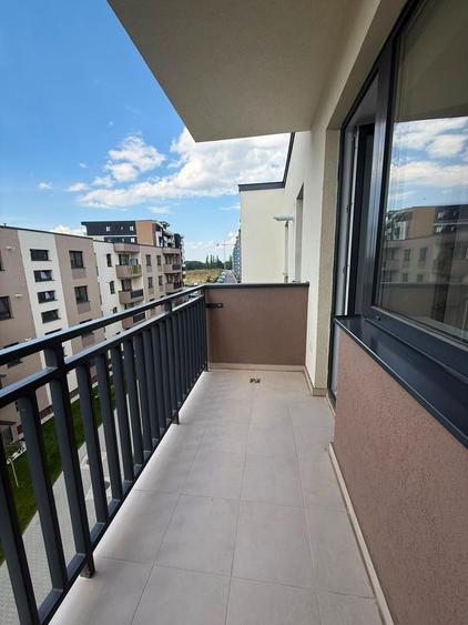 Apartament 3 camere decomandat Tip 2V
