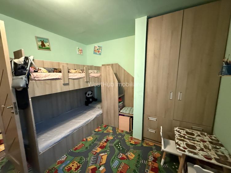 Apartament 3 camere, open-space, etaj 4 cu acoperis - Buziasului - 4