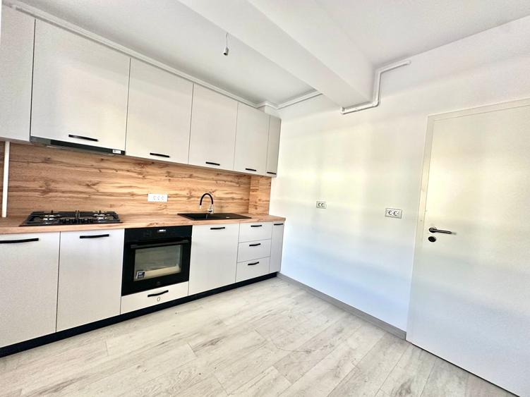 Garsonieră decomandată de vânzare – Zona Coresi, Brașov