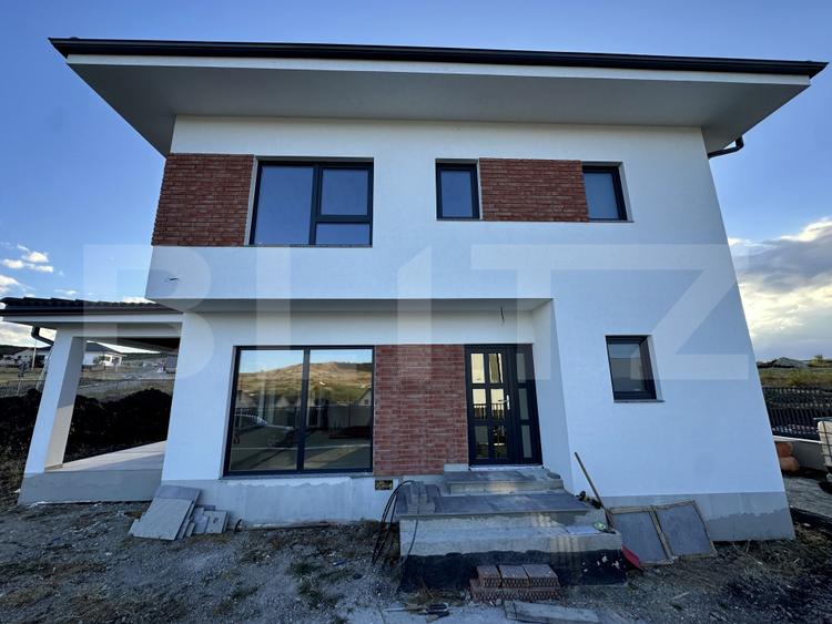 Casă unifamilială, 120 mp, 500 mp teren, liziera pădurii Chinteni