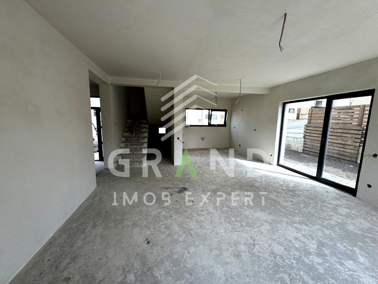 OPORTUNITATE! Casă individuală | 4 camere | 3 băi | Garaj | Teren 450 mp| Dezmir