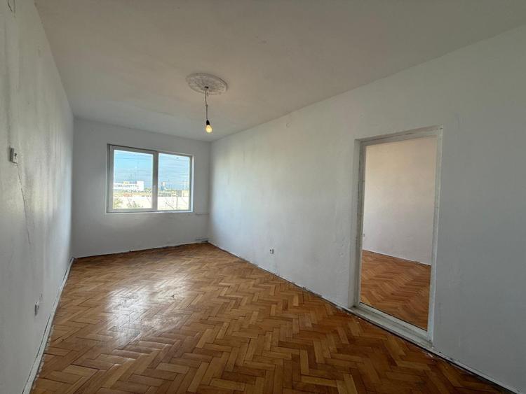 Apartament spatios, 2 camere, etaj 3, 49 mp utili, zona Soarelui