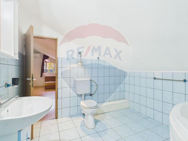Casă / Vilă 6 camere Pantelimon