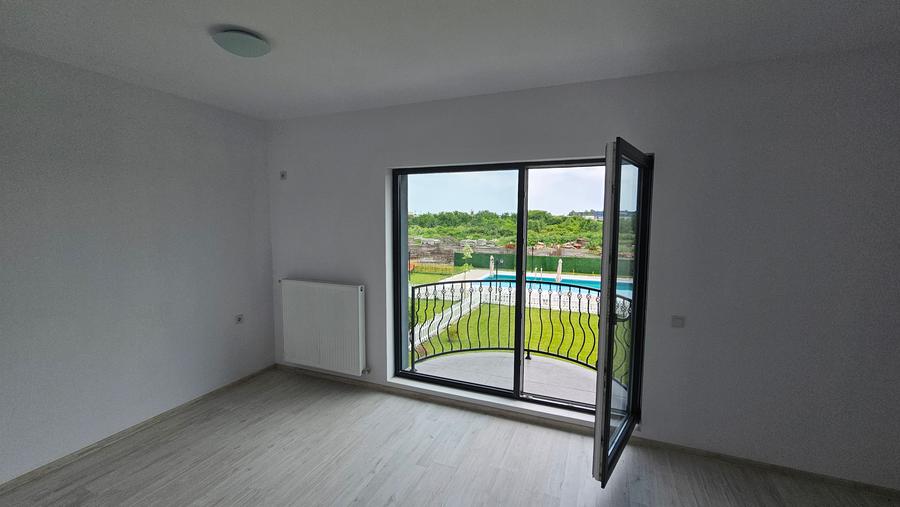 VILE P+1, 4 camere+Teren 250 mp.zona Otopeni, COMPLEX CU PISCINA-COMISION 0%