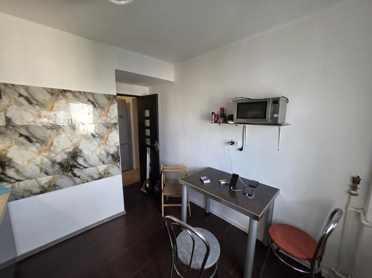 Apartament 3 Camere | Lujerului | Decomanat | Balcon | 2 Bai |Anvelopat | Metrou