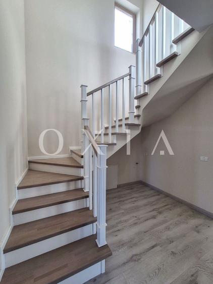 AX929 Giroc, Finisaje Premium, 1/2 Duplex Unit Prin Garaj