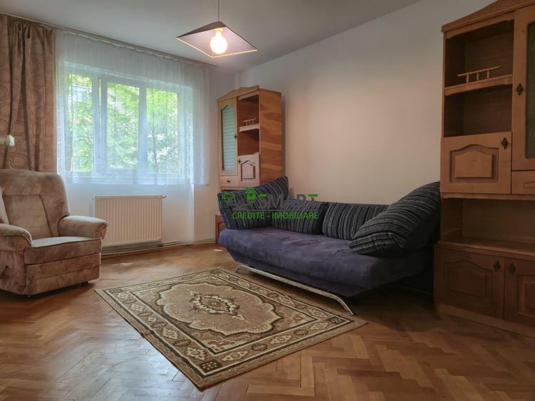 Apartament 3 camere de închiriat – Florilor, ultracentral