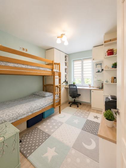 Apartament 3 camere | decomandat | 65 mpu | zona Mehedinti Manastur