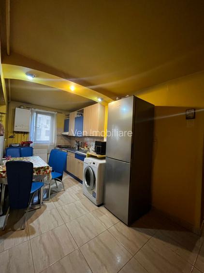 Apartament 3 camere , zona Liceul Liviu Rebreanu - 6