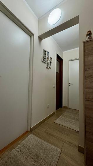 Apartament 3 camere, 70 mp utili, decomandat, zona Aradului
